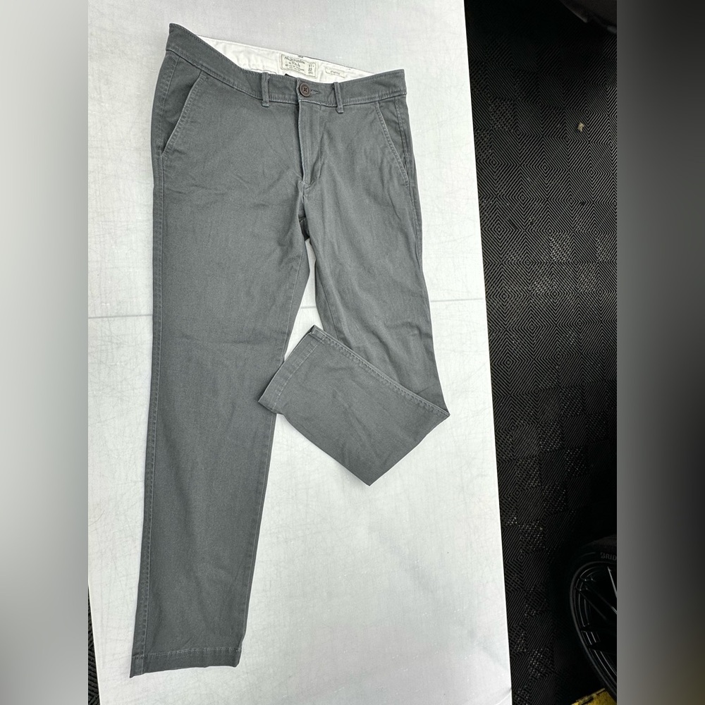 Abercrombie & Fitch Men's Charcoal Chinos